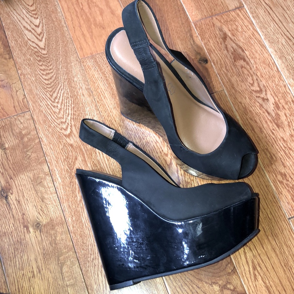 Black platform sandals size 5